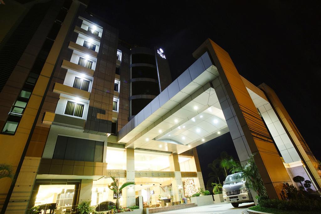 Big 8 Corporate Hotel Tagum Bagian luar foto
