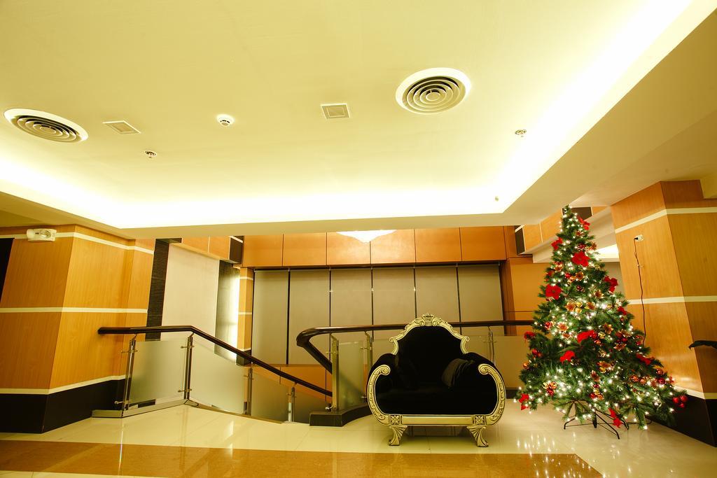 Big 8 Corporate Hotel Tagum Bagian luar foto