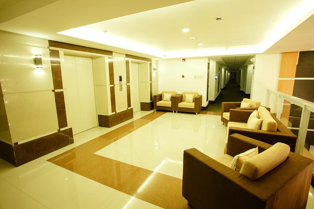 Big 8 Corporate Hotel Tagum Bagian luar foto