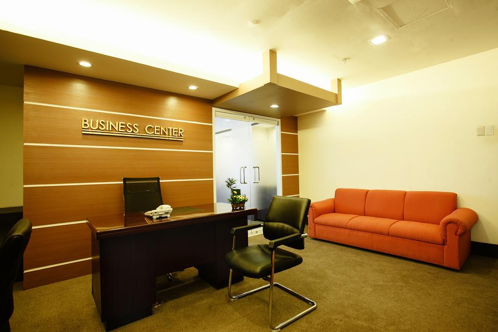 Big 8 Corporate Hotel Tagum Bagian luar foto