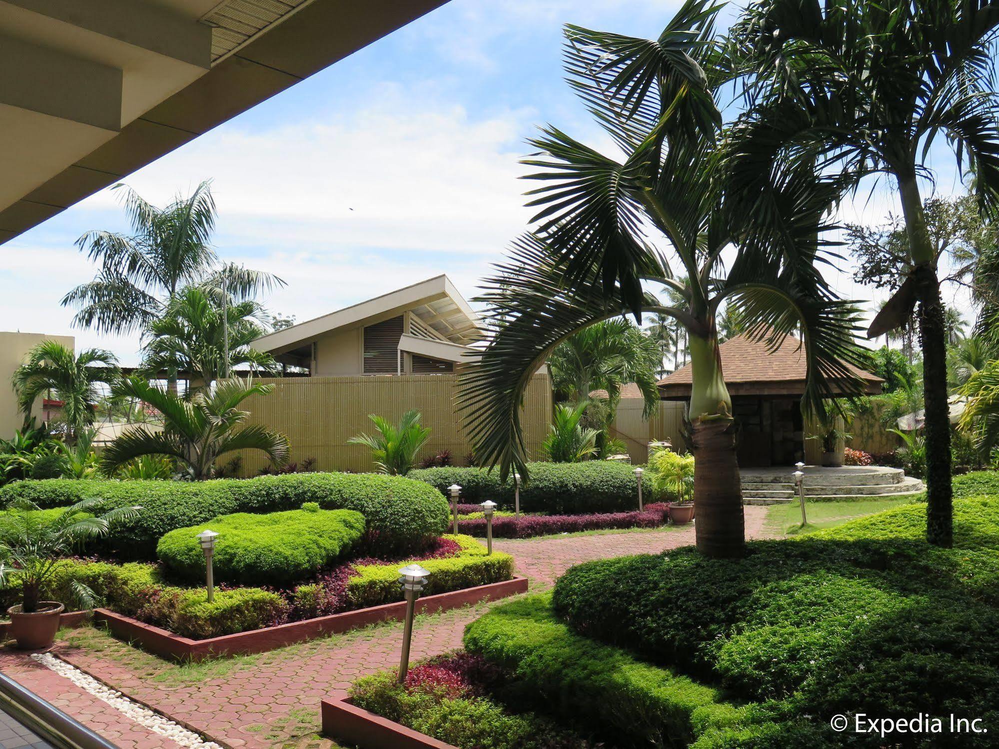 Big 8 Corporate Hotel Tagum Bagian luar foto