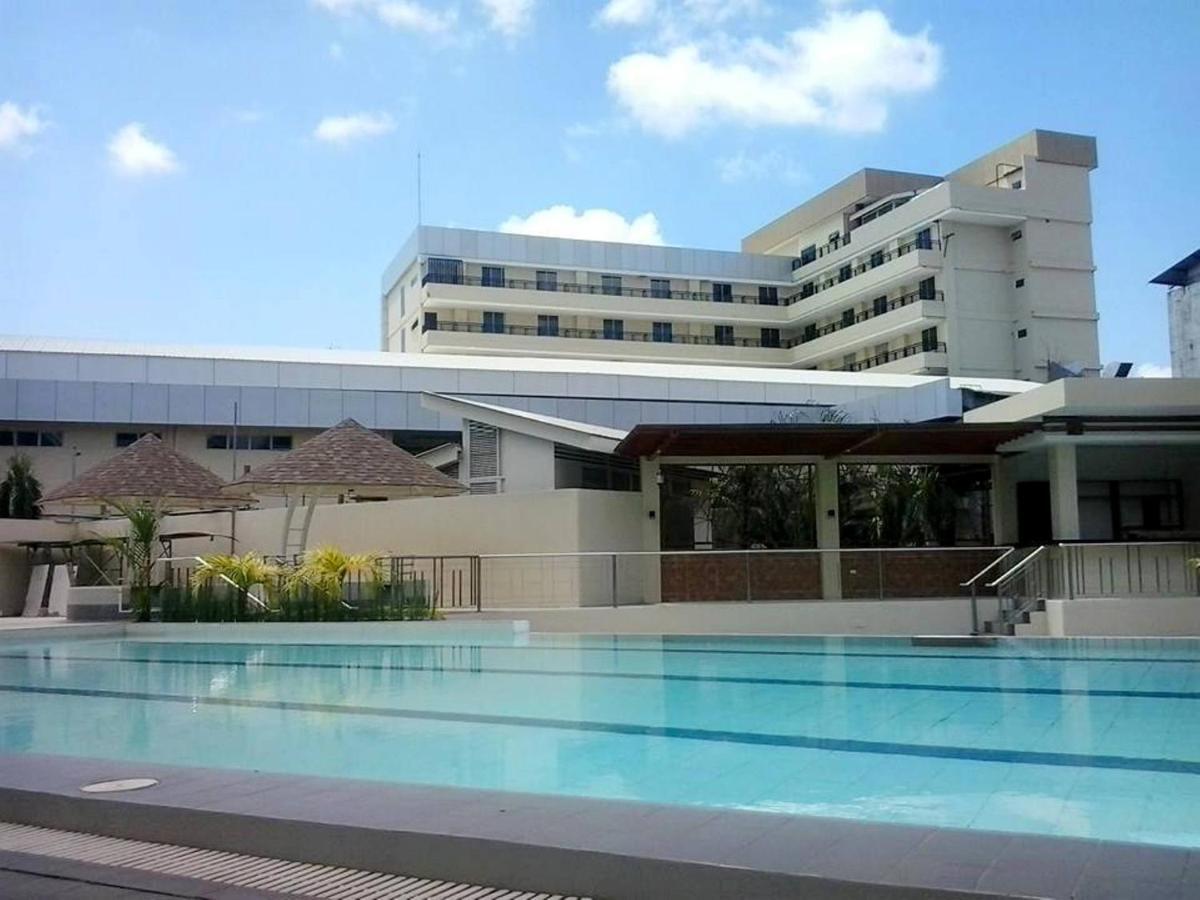 Big 8 Corporate Hotel Tagum Bagian luar foto